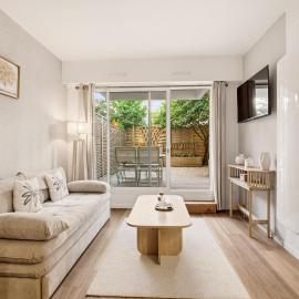 Charmant appartement en rez-de-jardin à Cabourg, hotelli kohteessa Cabourg