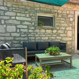 Holiday house Misetic, готель у місті Селка