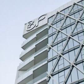 شقه في منطقه بحرين بي مقابل فور سيزون flat for rant in Bahrain bay near four seasons