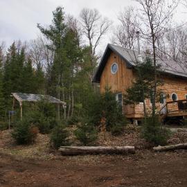Escape to the Woods Off Grid Living York River, hotel v destinácii Bancroft