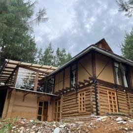 Cabaña ecológica bio-construida en el bosque, hotell sihtkohas Zacatlán