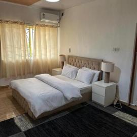 Rashlie apartment, hotel sa Freetown