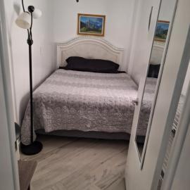 Two quiet smoke-free rooms for 4, hotel em Ruskin