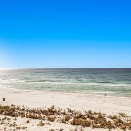 Beautiful Pinnacle Port condo with pools & basketball court right next to beach