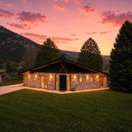 Luxury Big Sky Golf Course Retreat with Hot Tub