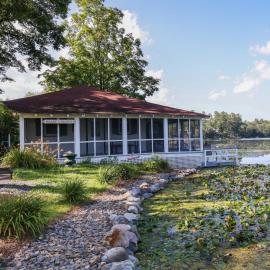 Heart's Desire, Cottage with stunning lake views