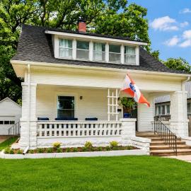 3 BR family oasis sleeps 8, garage, fenced yard