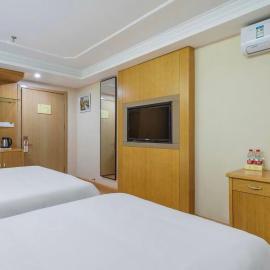 维也纳酒店北京万达首钢园东八角游乐园地铁站店, hotel i Beijing
