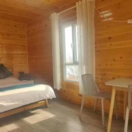 Jaswana loadge stay, hotel em Rusera