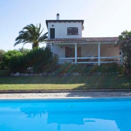 Villa Paolina, private pool, large shady patio, bbq