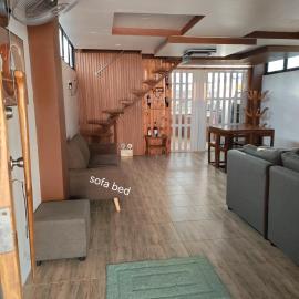 Modern Loft House Ormoc with Car Rental, hotel en Ormoc