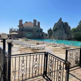 Lesnasr chalet apartments, hôtel à Al ‘Aqabah