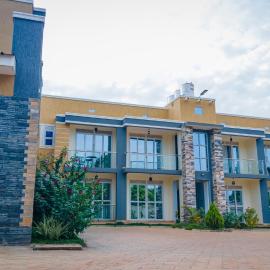 E-Residences, hotel in Gulu
