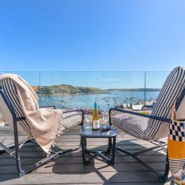 Panoramic harbour views Porthva
