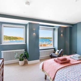 Panoramic harbour views Porthva