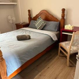 R1 Bright Spacious Room near Perth Airport