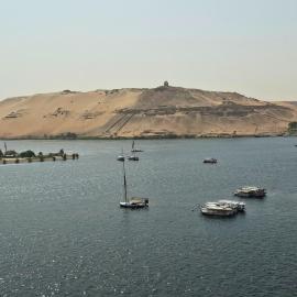 Sky Nile View Apartment - Aswan Plaza, hotel in Aswān