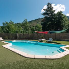 Cabaña Le Sapin, hotel em Osséja