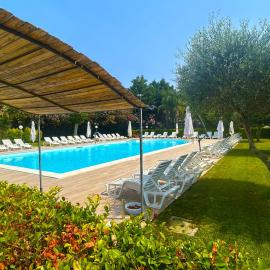 Hotel Park Village, hotel in Rossano