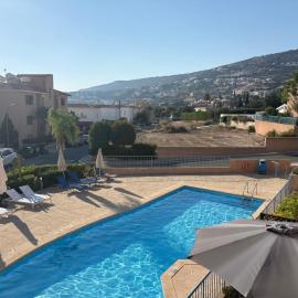 Spacious 2 bedroom Peyia house with great views