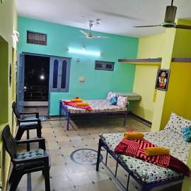 Jaganatha home stay, hotel in Mādhavaram
