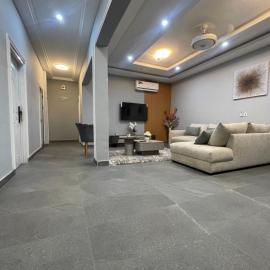 Modern 2-Bedroom Apartment