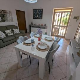 Mavit Apartments: Cannigione şehrinde bir otel