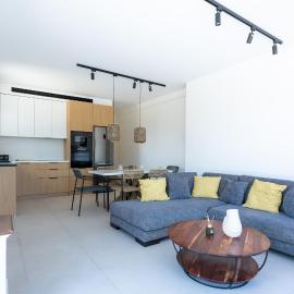Luxury Appartment with Private Pool and Spa, hotel en Lefkada