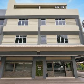 Collection O Near Harbour Bay Mall formerly X Ten Guest House, hotel u gradu Tanjunguma