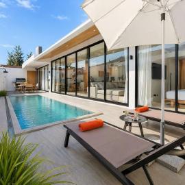 Seaside New 3BR Pool Villa 2-Min Walk to Bangtao Beach l Villa Belplaya Phuket, Bangtao