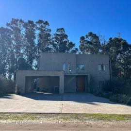 Casa Benito - Barrio Privado con Piscina en Chapadmalal