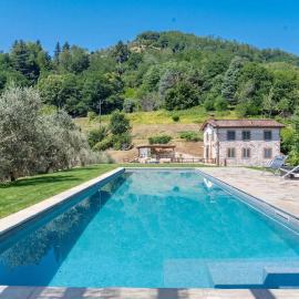 Villa Fenice - Elegant Country House, hotel u gradu 'Borgo a Mozzano'