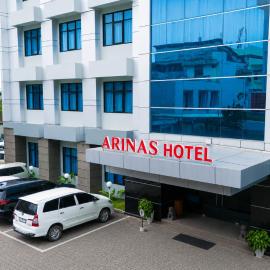 Arinas Hotel, hotel in Tanjungkarang