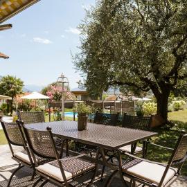 Villa, hotel in Cermes