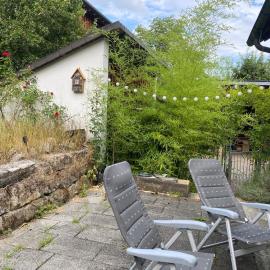 Terrasse, Grill und Platz für bis zu 9 Gäste