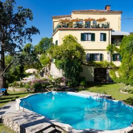 B&B Villa Clodia, готель у місті Сатурнія