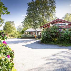 Viesnīca Fauske Camping & Motel pilsētā Fauske