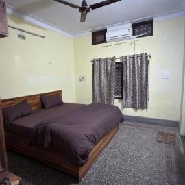 Hotel Golden Pearl, hotel in Rewa
