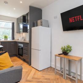 Village Home | Parking | Sleeps 4