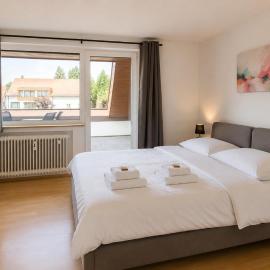 Altstadtwohnung mit Schlossblick 3 Schlafzimmer, Balkon, Parkplatz
