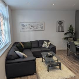 Spacious & Modern - 3 Bedroom - Gated - Free Parking - Jewellery Quarter