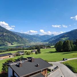 Ferienwohnung Kogler Zillertal、フューゲンベルクのホテル