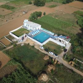 The Pool place and Restaurant, hotel a Bagar Meo