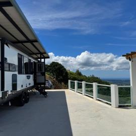 Orocamp Retreat، فندق في Orocovis