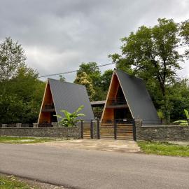 Wooden House Martvili, hotell sihtkohas Martvili