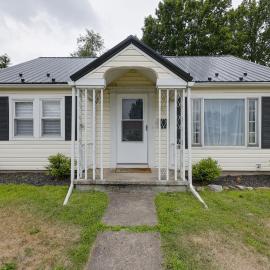 Walk to Parks & Dining: Williamsport Family Home