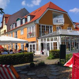 Altes Kasino Hotel am See, khách sạn ở Neuruppin