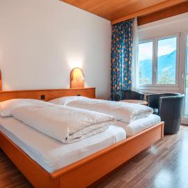Parkhotel Bellevue Budget, hôtel à Lenk im Simmental