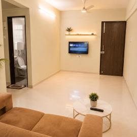 1 bhk in Hiranandani Estate Thane, hotel en Thane