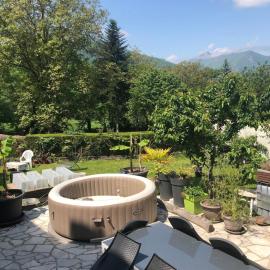 Maison chaleureuse au cœur des Pyrénées, hotel a Beaucens